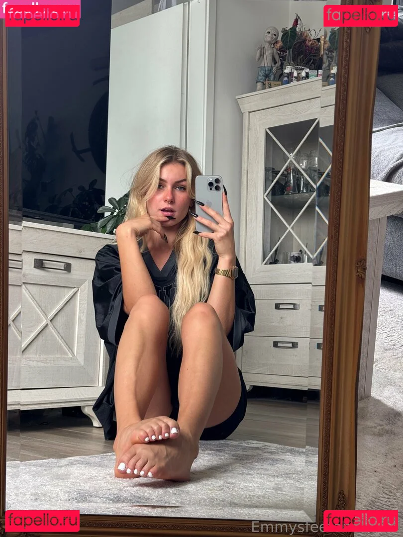 emmyfeetandsocks Onlyfans Photo Gallery 