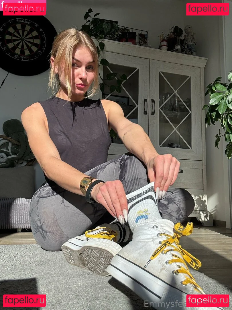 emmyfeetandsocks Onlyfans Photo Gallery 