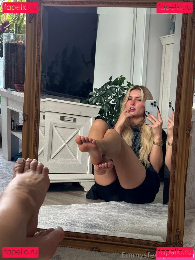 emmyfeetandsocks Onlyfans Photo Gallery 