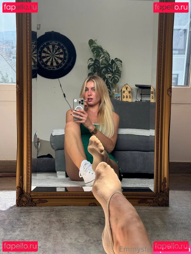 emmyfeetandsocks Onlyfans Photo Gallery 