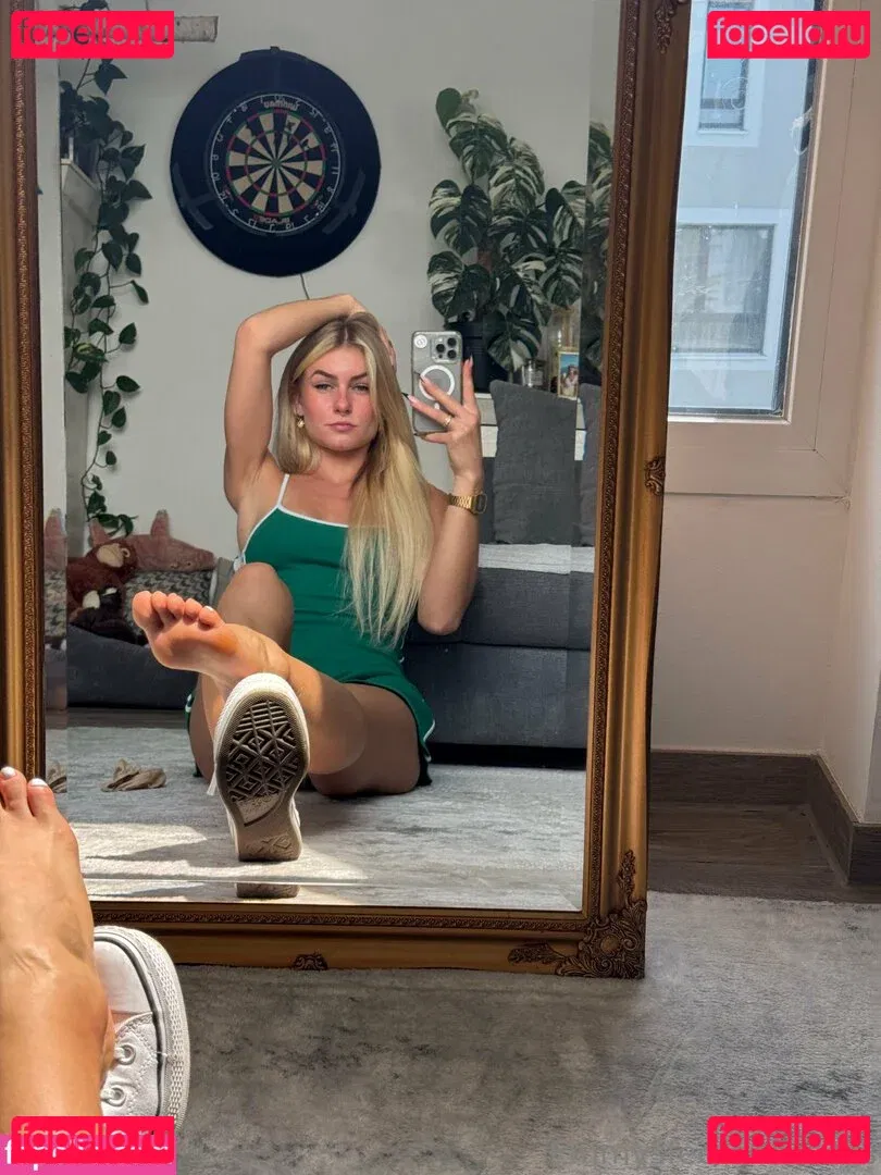 emmyfeetandsocks Onlyfans Photo Gallery 