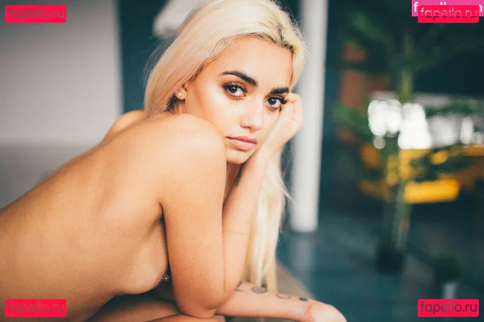 Tara Sky Martin Onlyfans Photo Gallery 