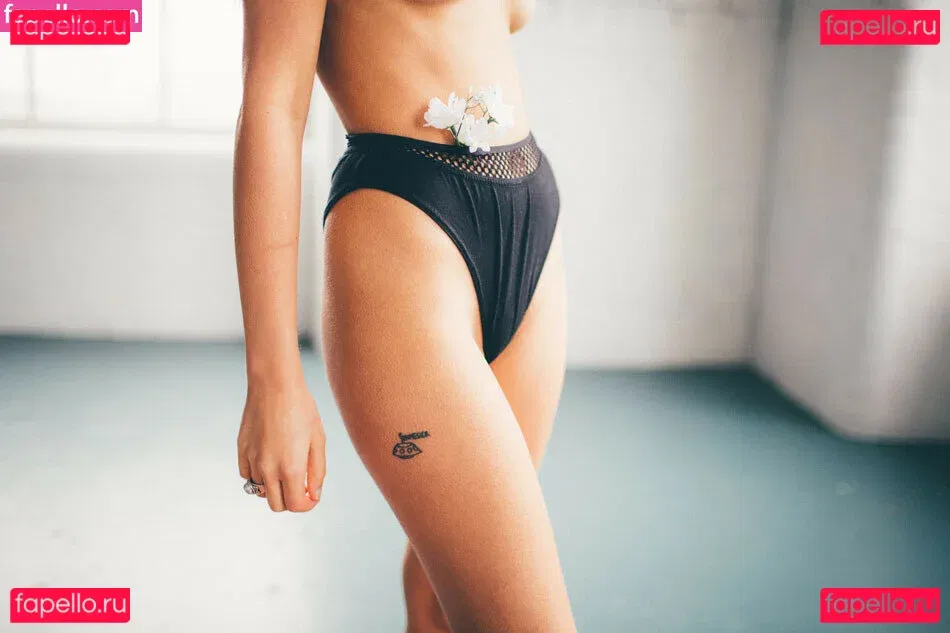 Tara Sky Martin Onlyfans Photo Gallery 