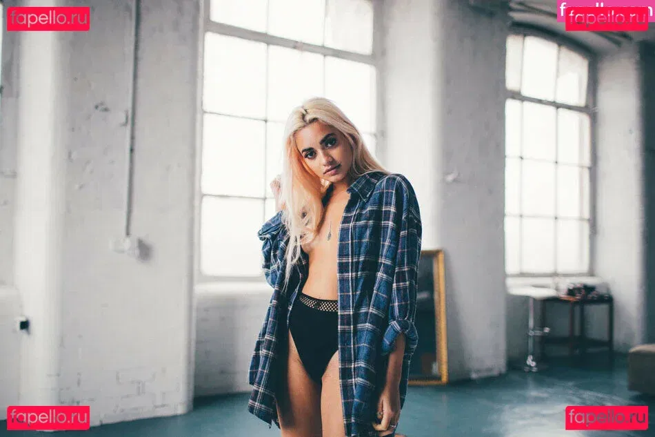 Tara Sky Martin Onlyfans Photo Gallery 