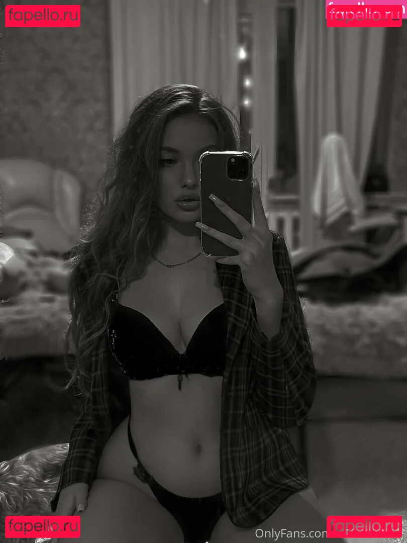 Eva_maine22 Onlyfans Photo Gallery 