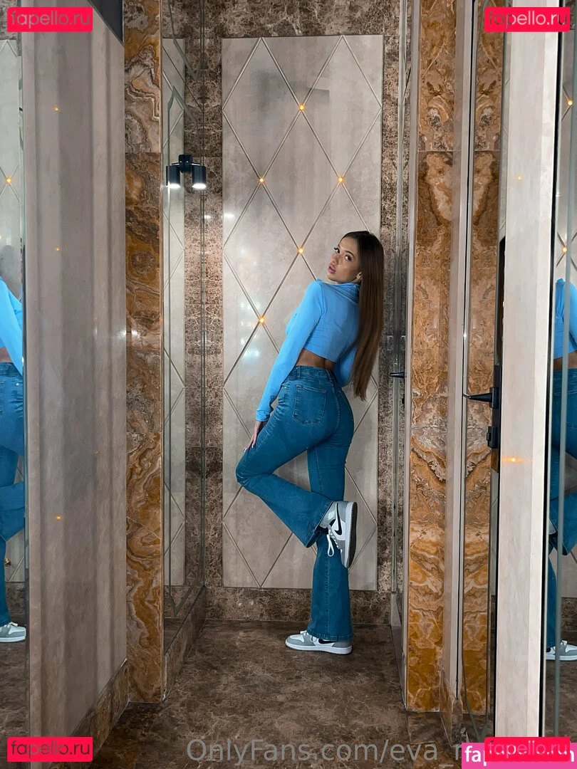 Eva_maine22 Onlyfans Photo Gallery 