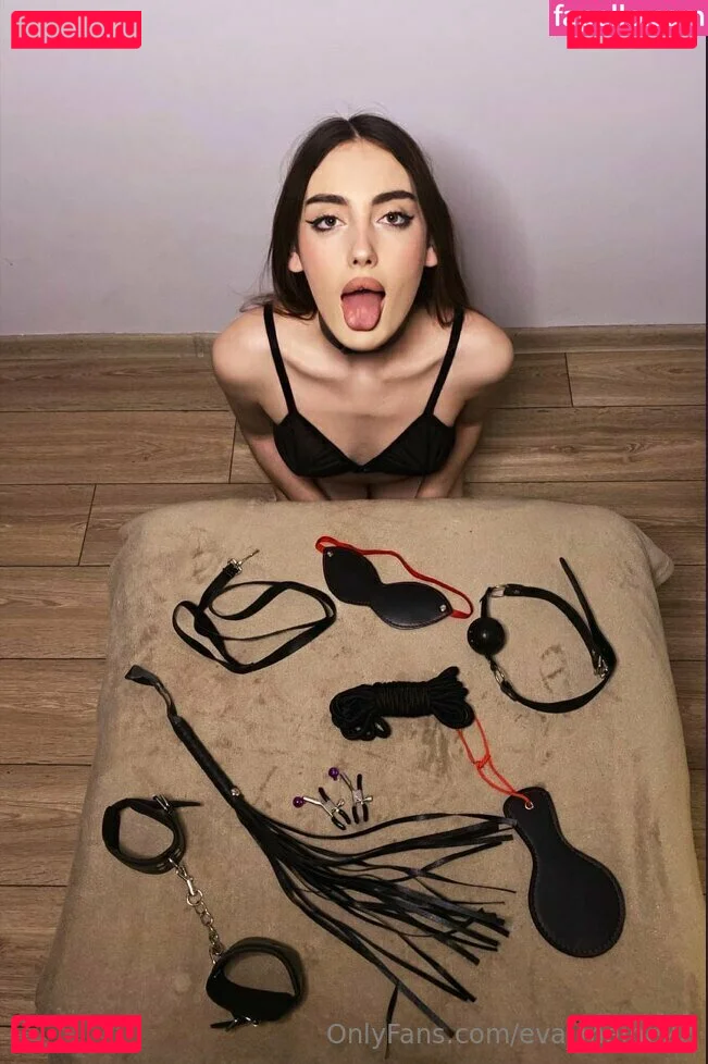 Eva_maine22 Onlyfans Photo Gallery 