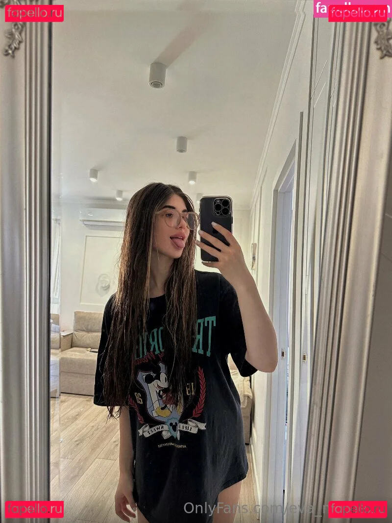 Eva_maine22 Onlyfans Photo Gallery 