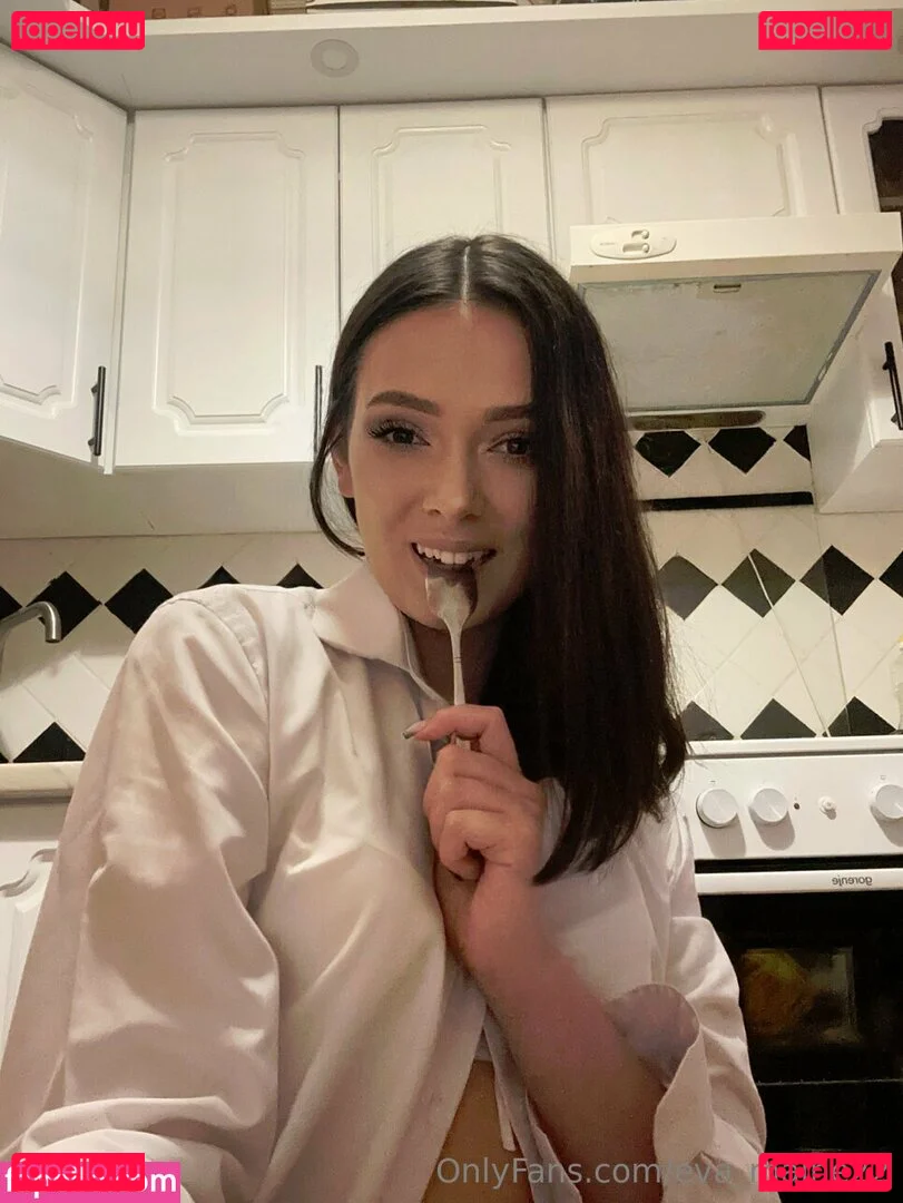 Eva_maine22 Onlyfans Photo Gallery 