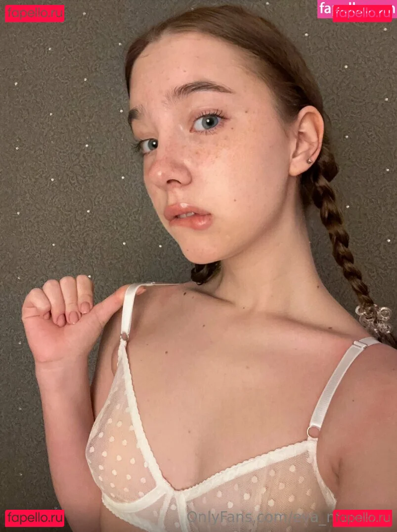 Eva_maine22 Onlyfans Photo Gallery 