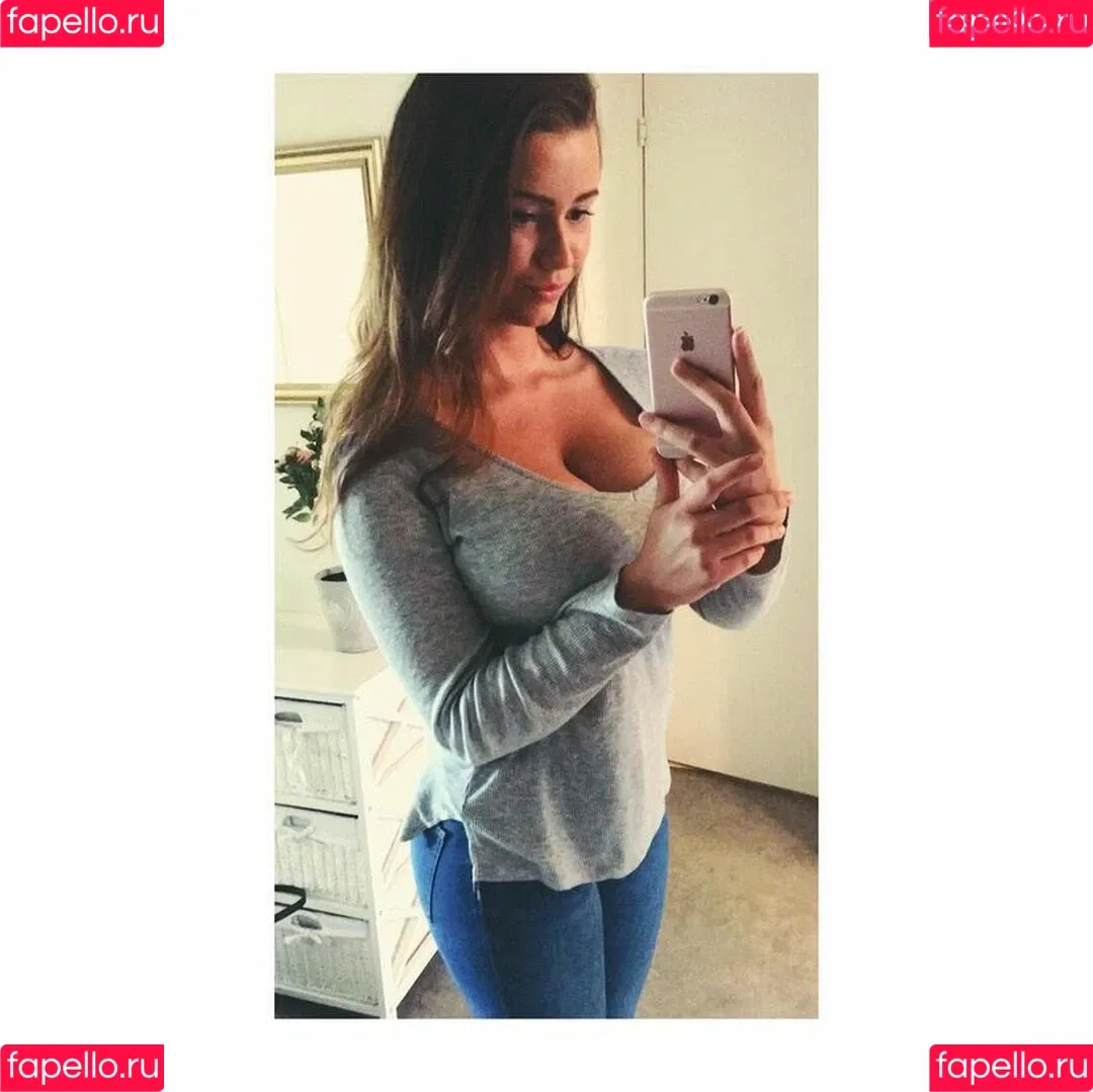 Alma Tandrup Onlyfans Photo Gallery 