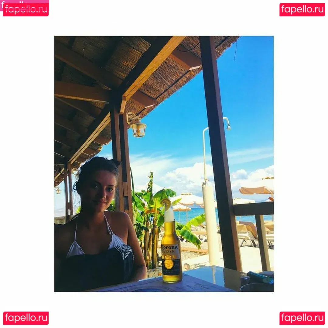 Alma Tandrup Onlyfans Photo Gallery 