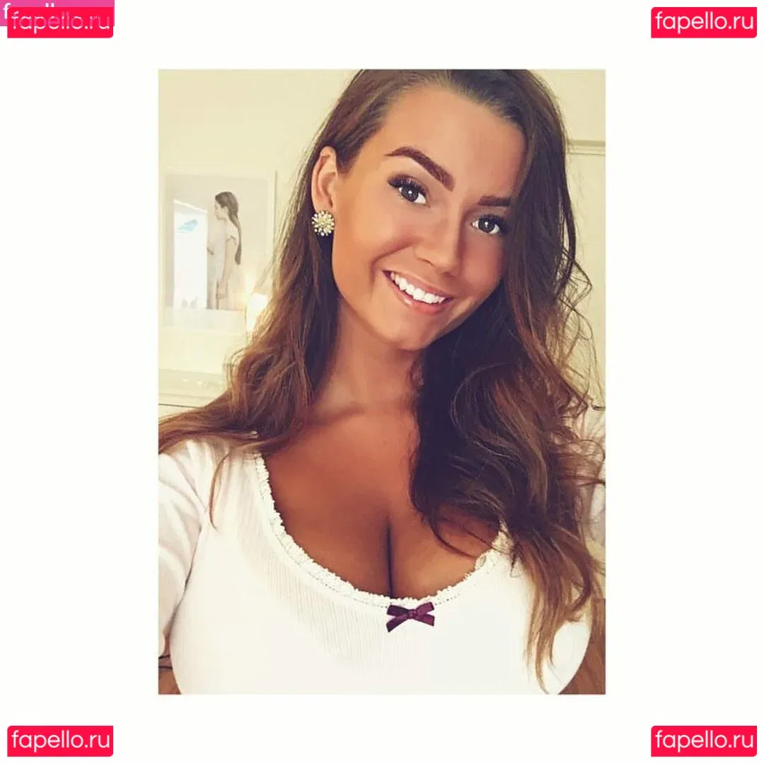 Alma Tandrup Onlyfans Photo Gallery 