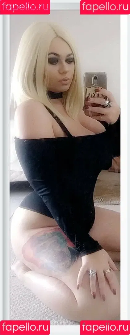 venus-blue Onlyfans Photo Gallery 