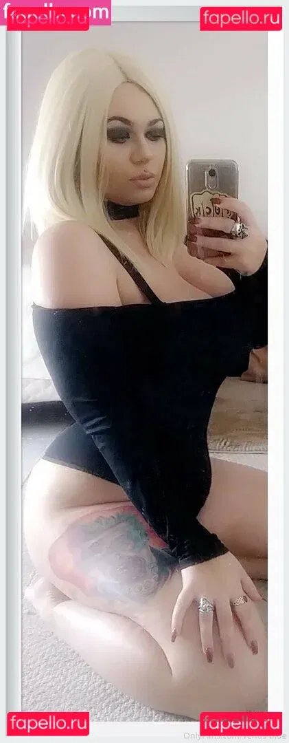 venus-blue Onlyfans Photo Gallery 