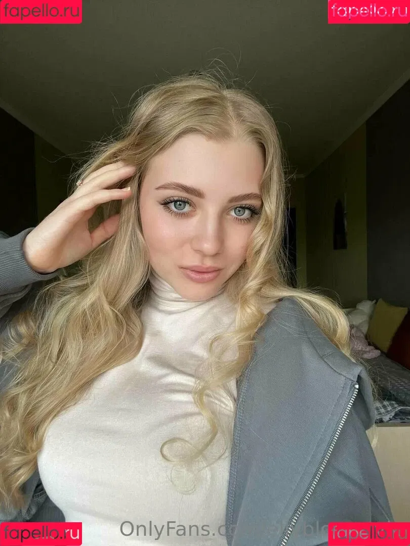 ellybloom_vip Onlyfans Photo Gallery 