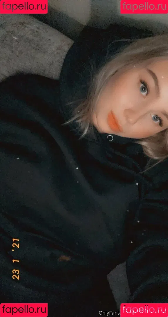 missparaskeva Onlyfans Photo Gallery 