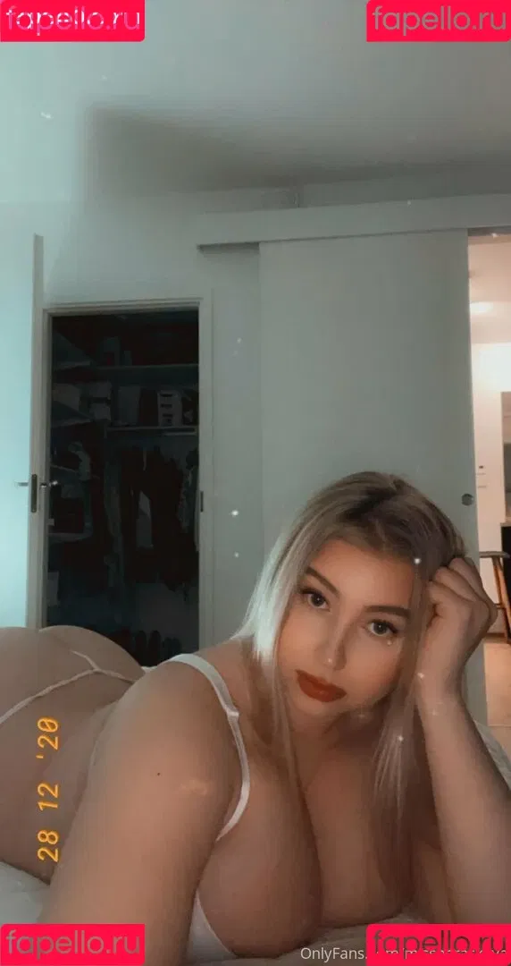 missparaskeva Onlyfans Photo Gallery 