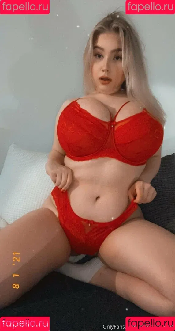 missparaskeva Onlyfans Photo Gallery 
