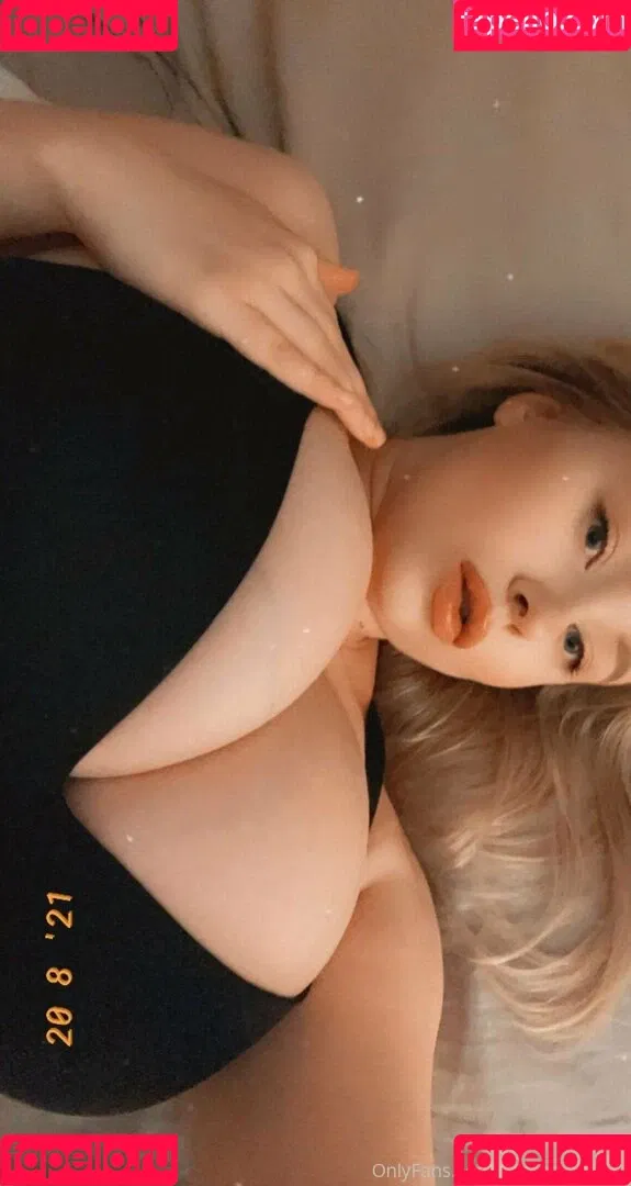 missparaskeva Onlyfans Photo Gallery 