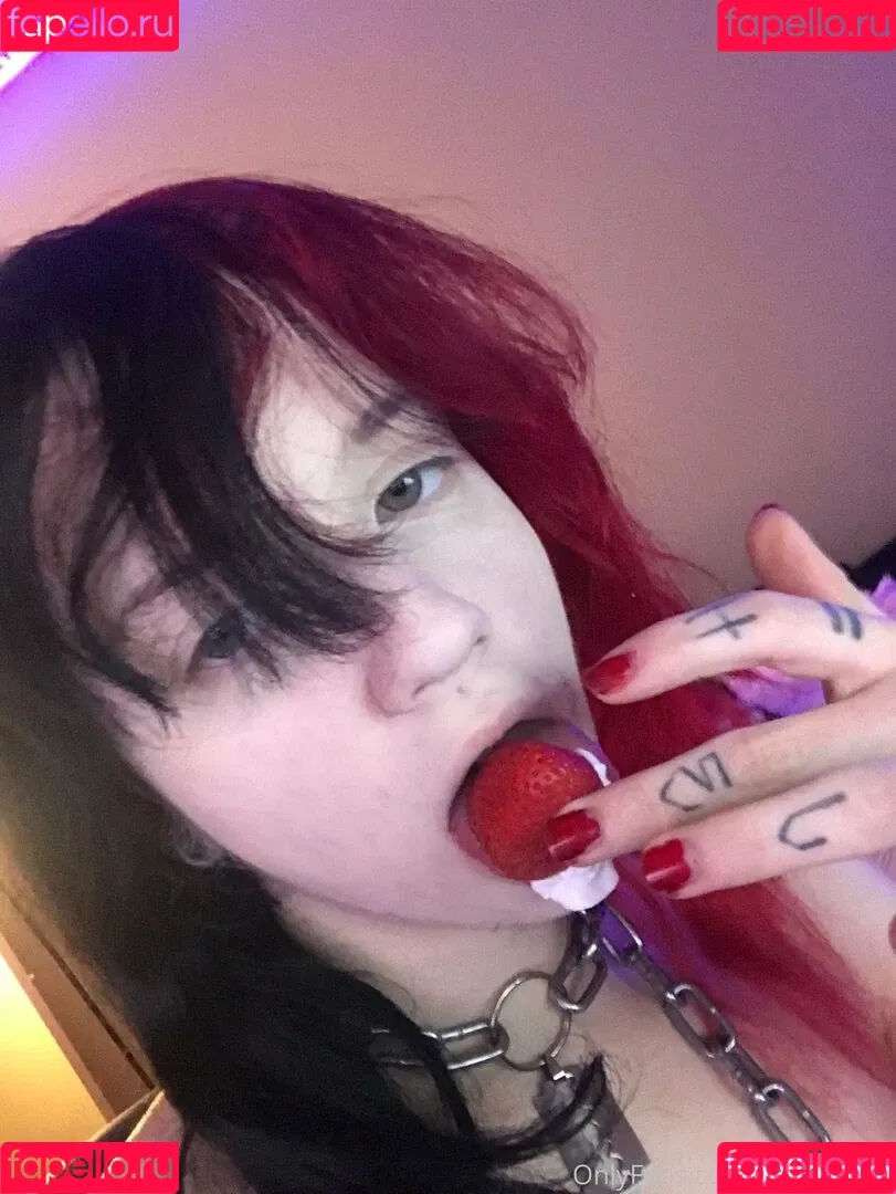 strawberryswitch Onlyfans Photo Gallery 