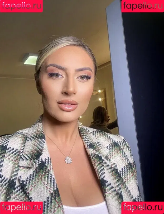 Sali Onashvili Onlyfans Photo Gallery 