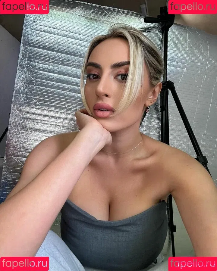 Sali Onashvili Onlyfans Photo Gallery 