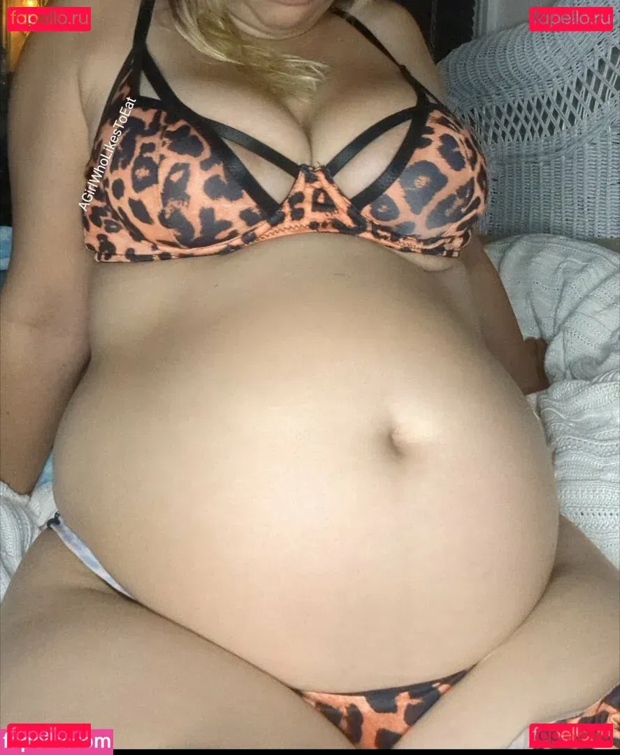 agirlwholikestoeat Onlyfans Photo Gallery 