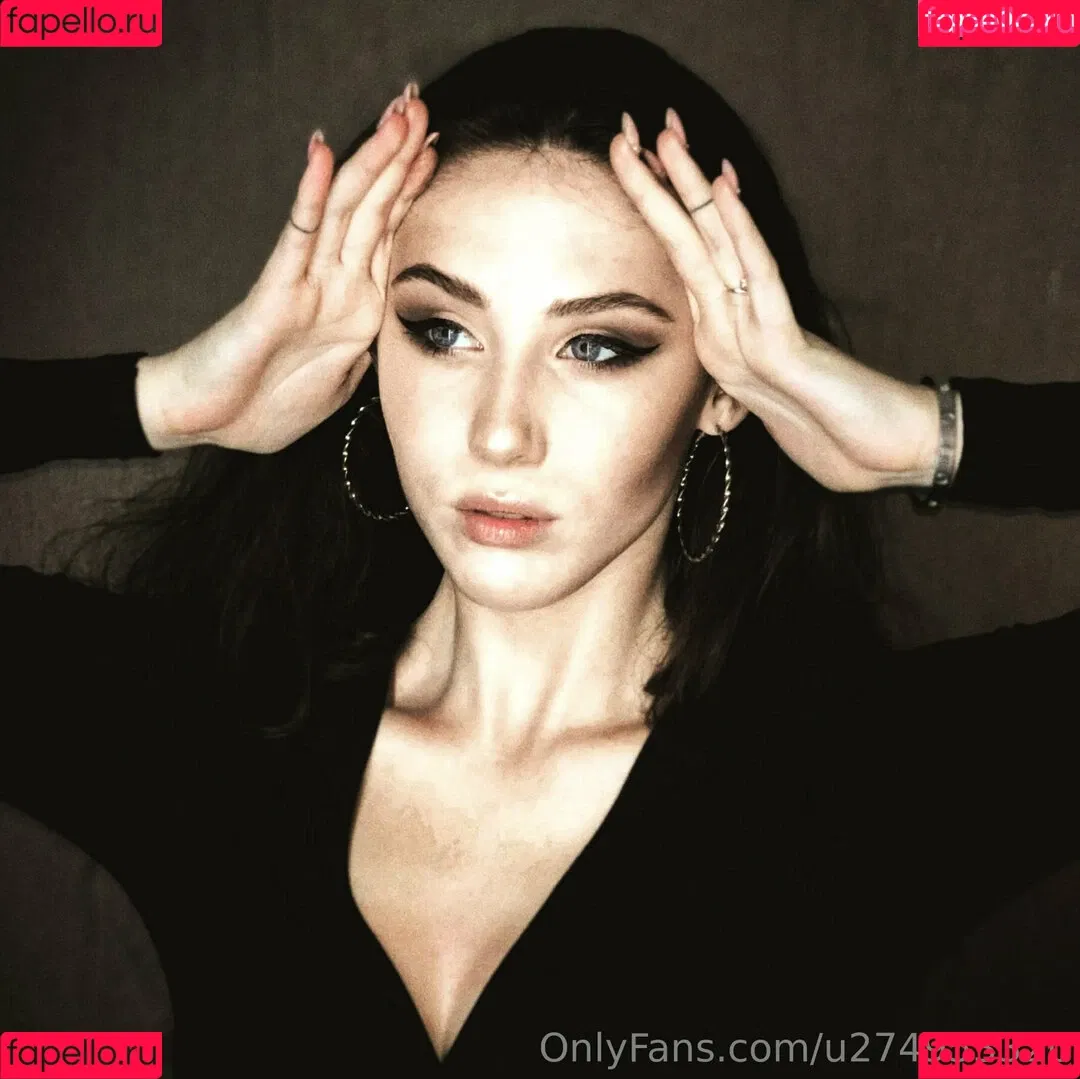 lilylong Onlyfans Photo Gallery 