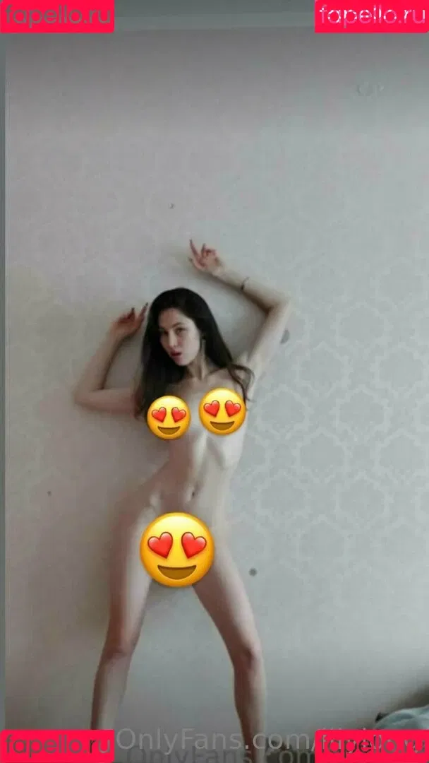 lilylong Onlyfans Photo Gallery 