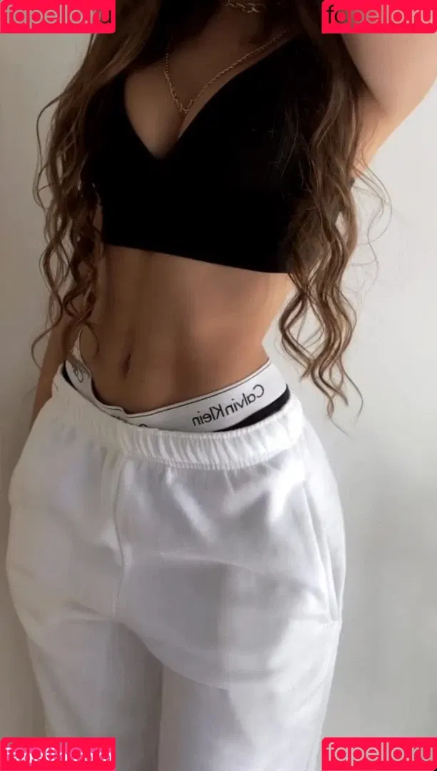 Lea Onlyfans Photo Gallery 