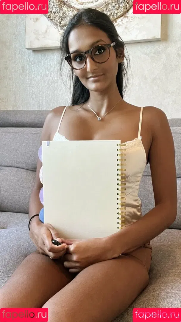 Lea Onlyfans Photo Gallery 