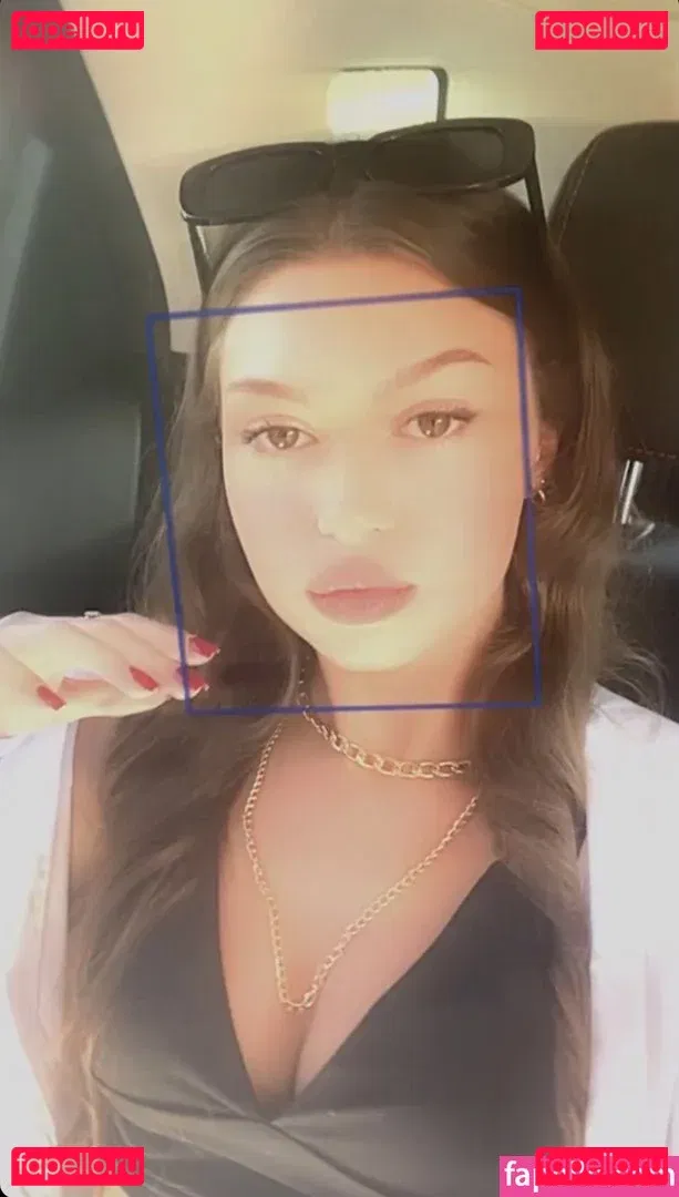 Lea Onlyfans Photo Gallery 