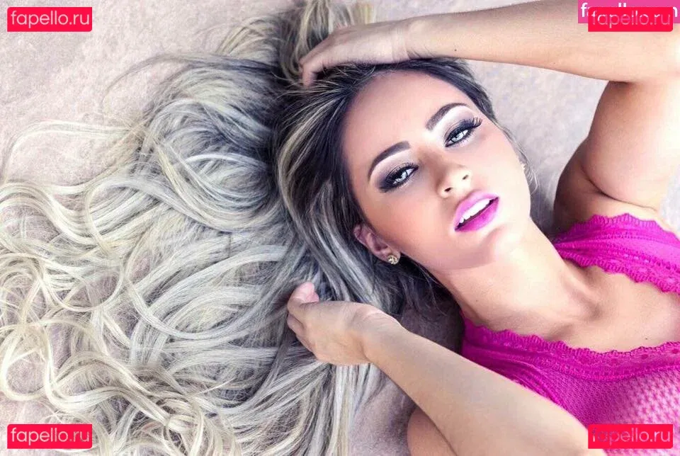 Daiane Novais Onlyfans Photo Gallery 