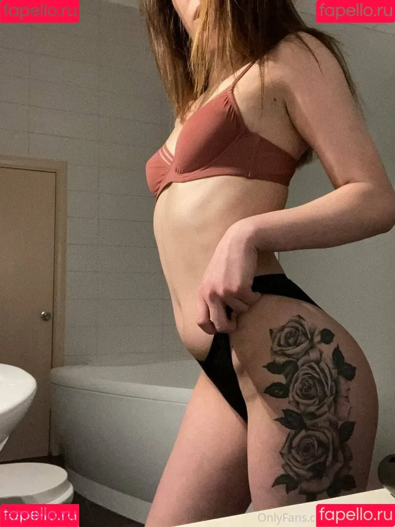 krisblow Onlyfans Photo Gallery 