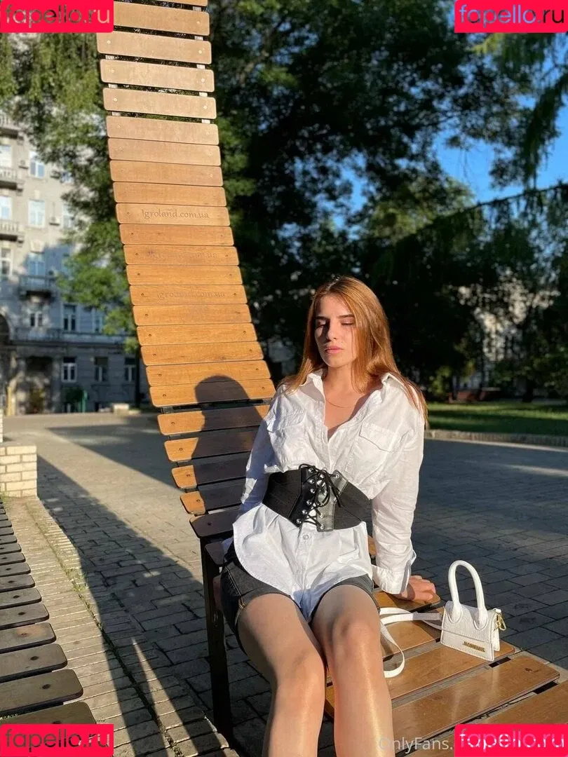 krisblow Onlyfans Photo Gallery 