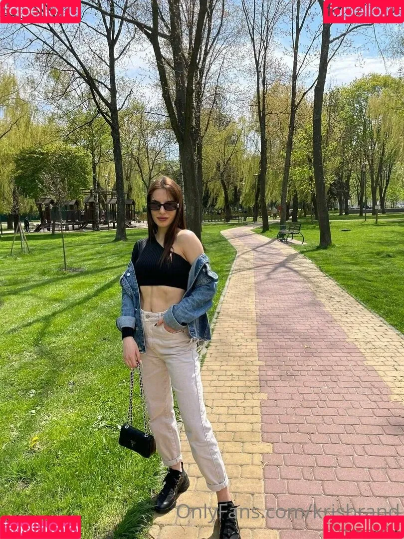 krisblow Onlyfans Photo Gallery 