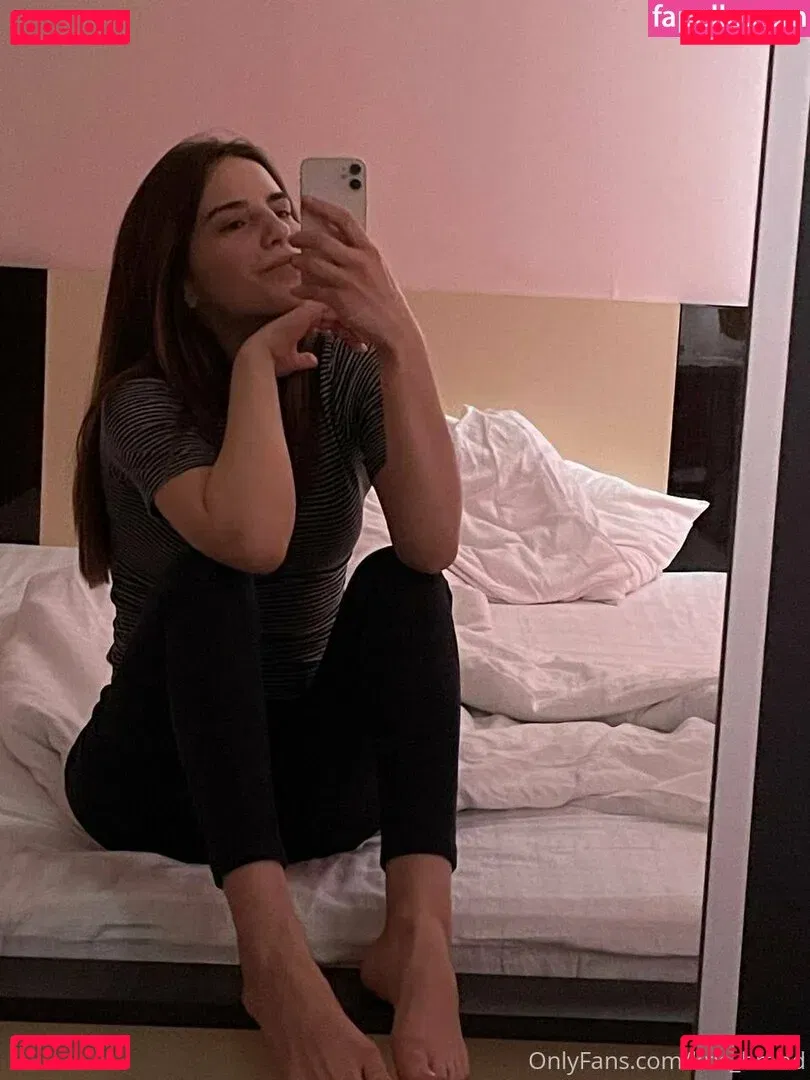 krisblow Onlyfans Photo Gallery 