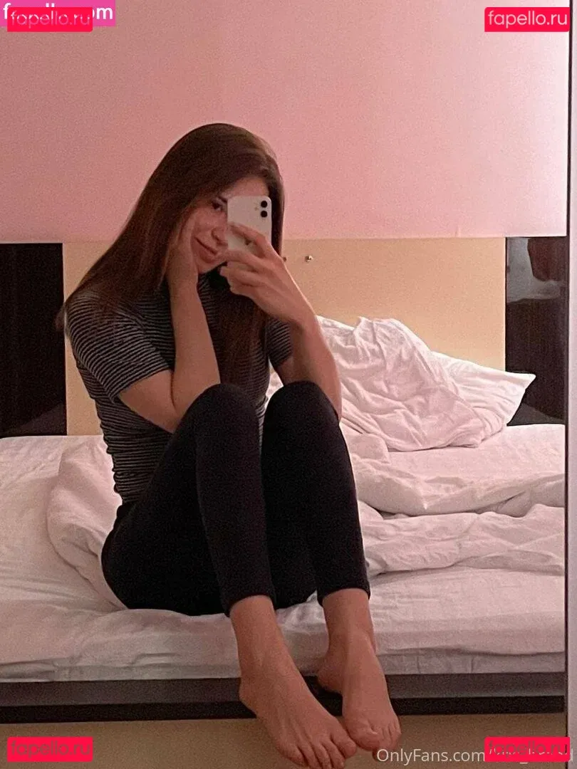 krisblow Onlyfans Photo Gallery 