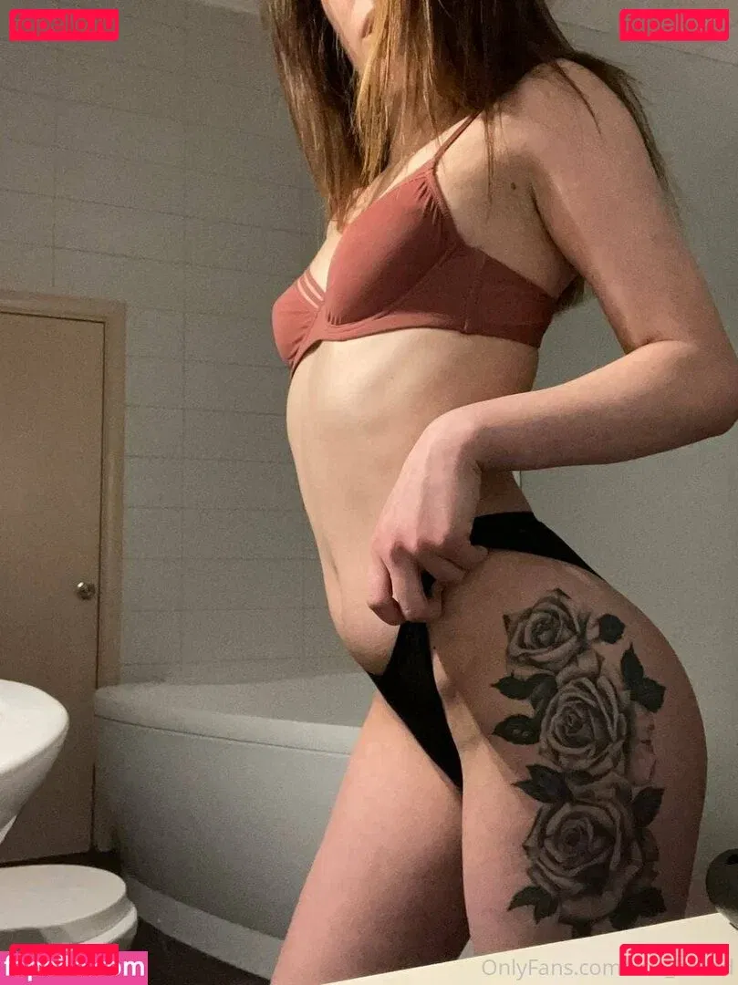 krisblow Onlyfans Photo Gallery 