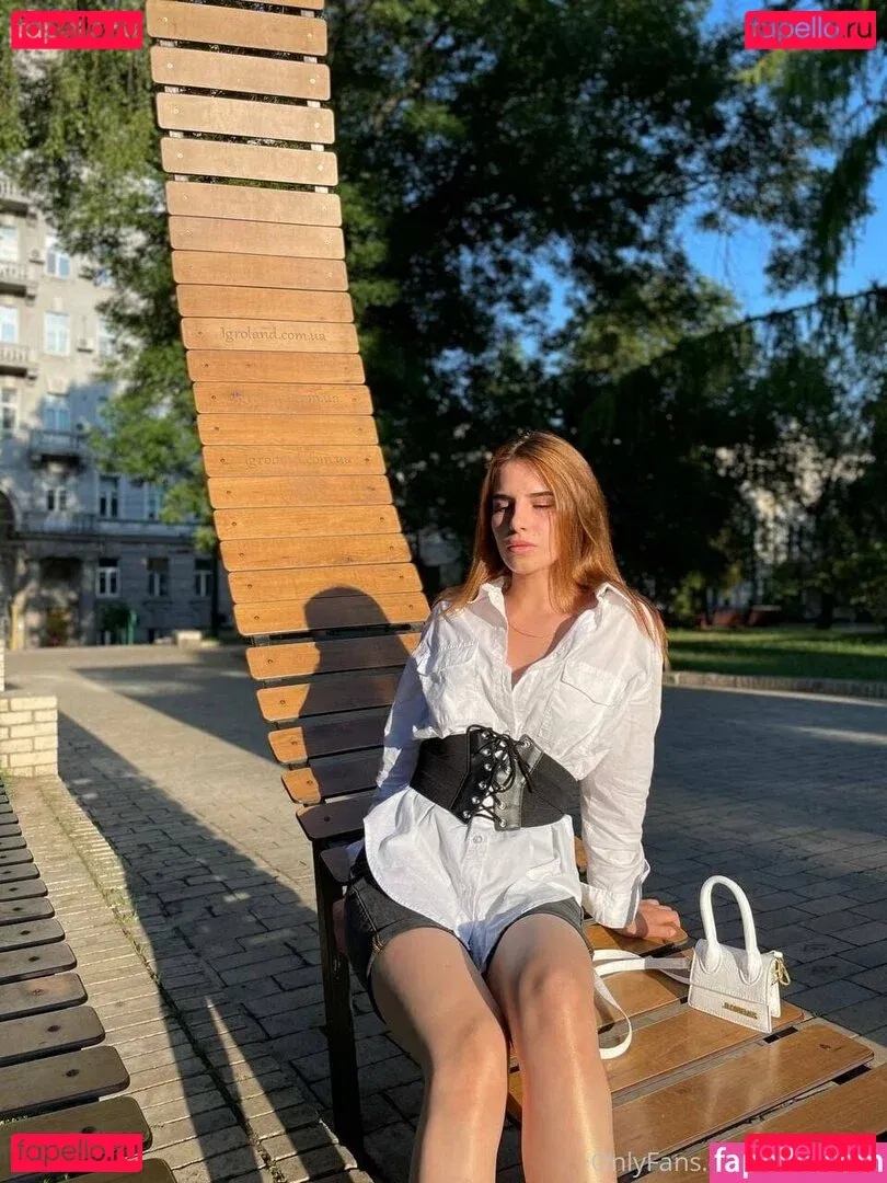 krisblow Onlyfans Photo Gallery 