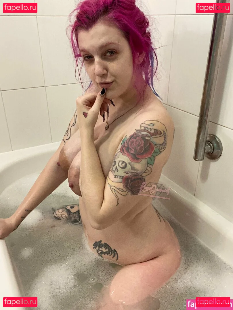RoxxiDiamond Onlyfans Photo Gallery 