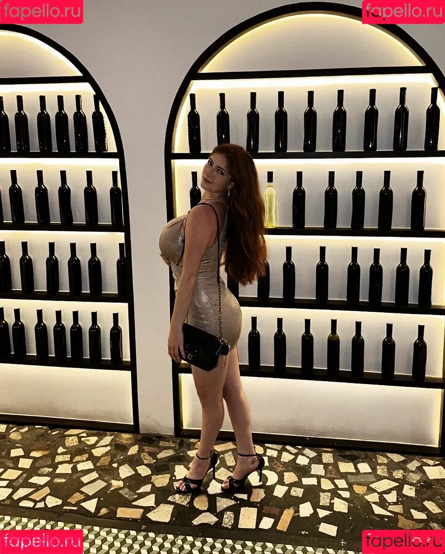 Emily Fiore Onlyfans Photo Gallery 