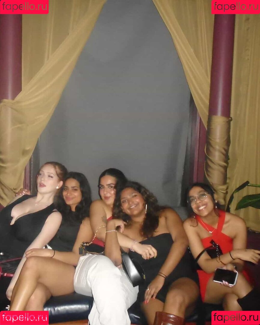 Emily Fiore Onlyfans Photo Gallery 