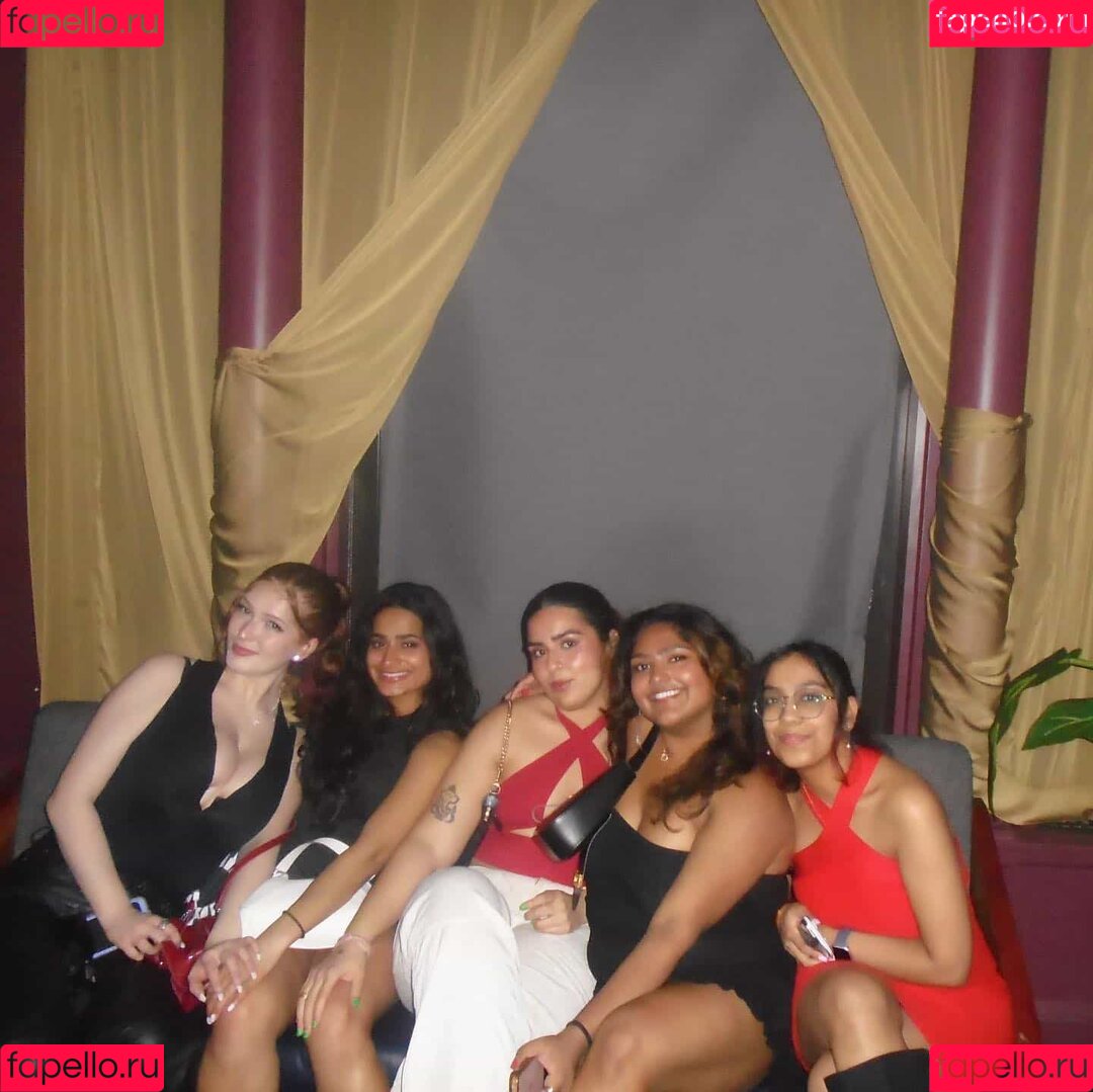 Emily Fiore Onlyfans Photo Gallery 