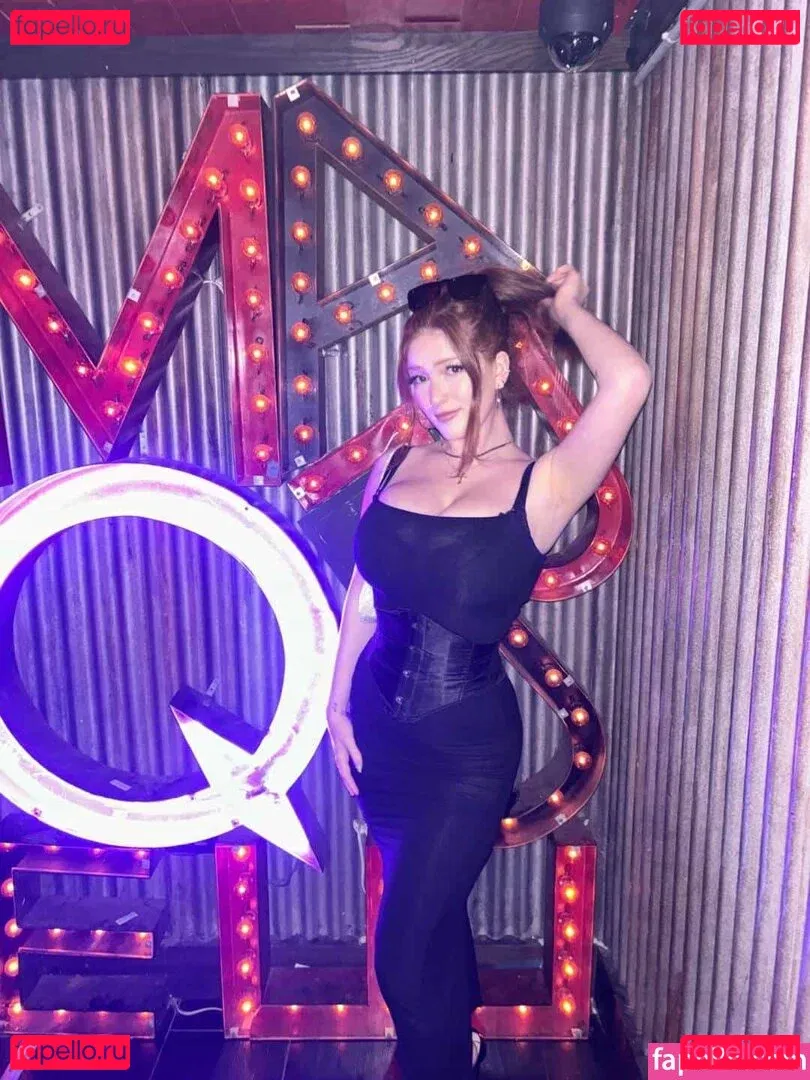 Emily Fiore Onlyfans Photo Gallery 