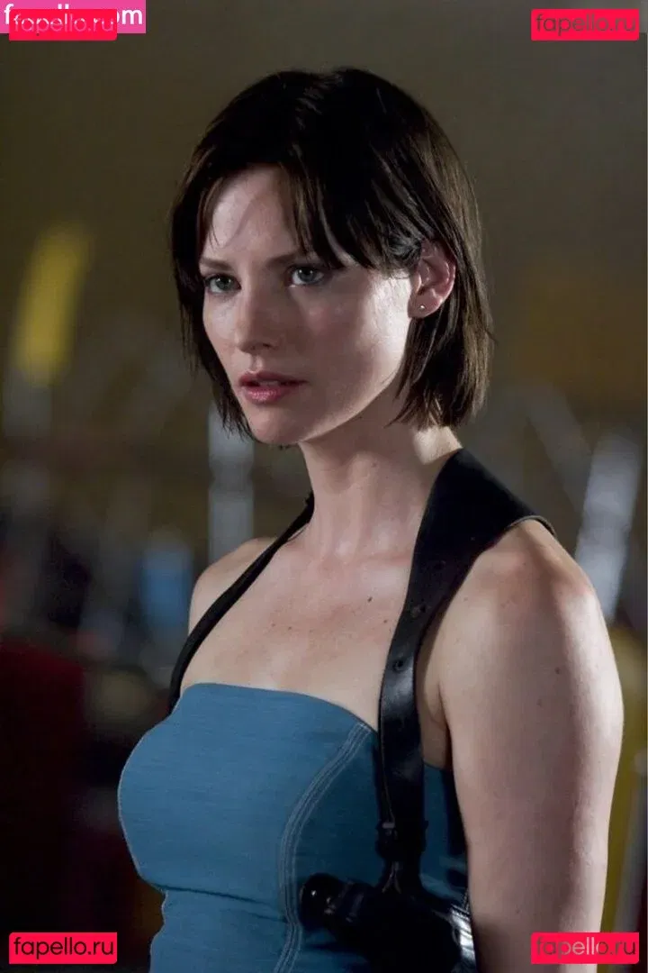 Sienna Guillory Onlyfans Photo Gallery 