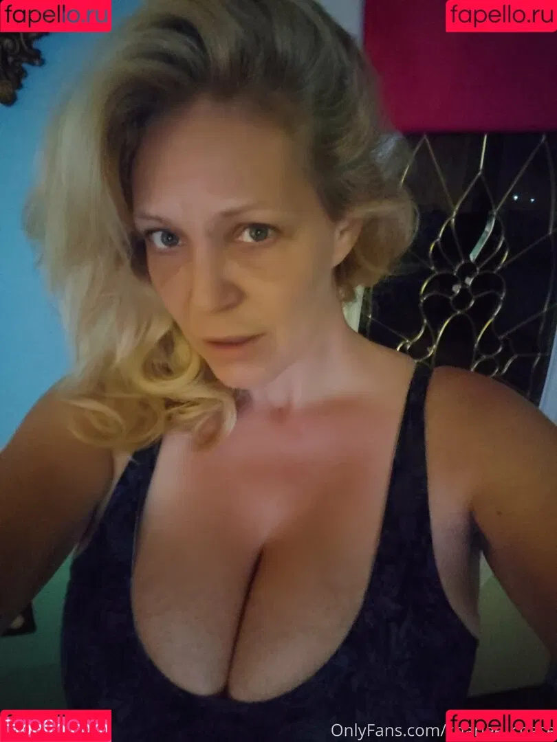 Charlee Chase Onlyfans Photo Gallery 