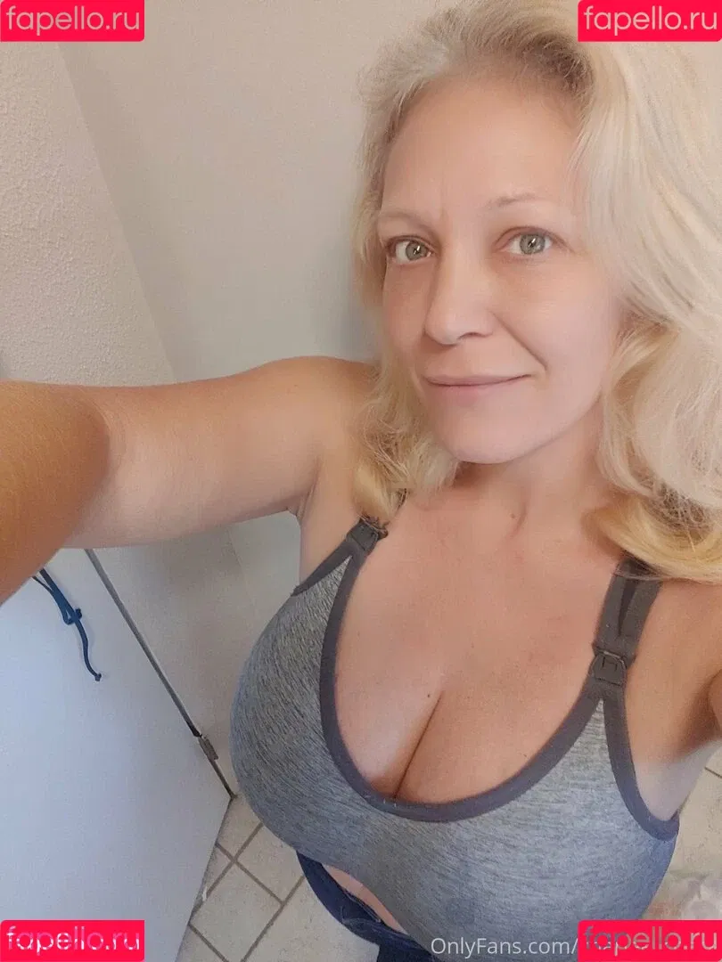 Charlee Chase Onlyfans Photo Gallery 