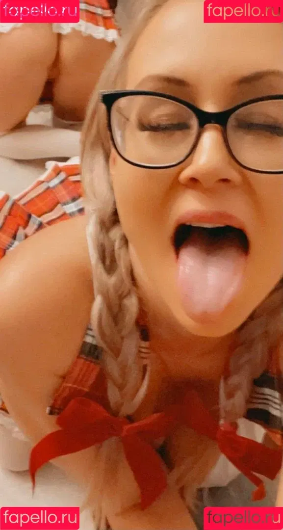 Alessandra Romanova Onlyfans Photo Gallery 